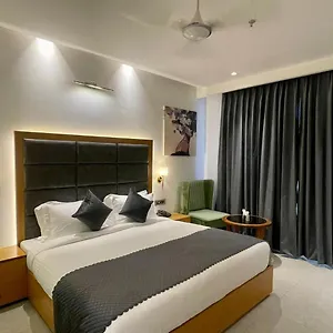*** Hotel Tamarind India